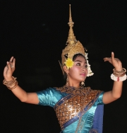 Dancer_in_Turquoise_-_Cambodia